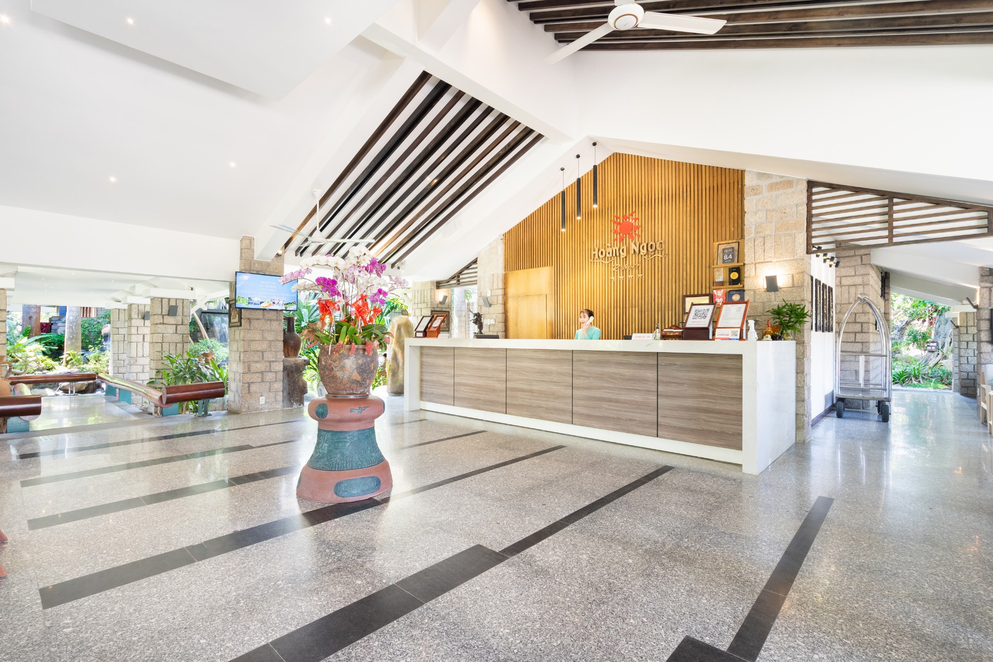 Reception Service